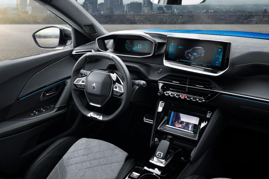 Интерьер Peugeot e-2008 GT 2019 года  (WW) (фото 5 из 26)
